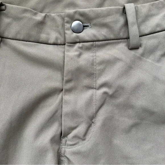 Lululemon khaki golf shorts sz 32 - Picture 2 of 9